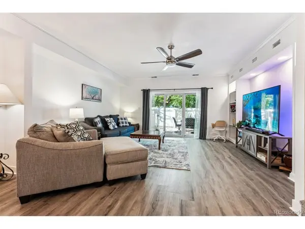 7250 Eastmoor #122, Denver, CO 80237
