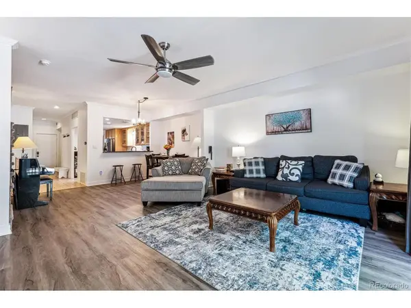 7250 Eastmoor #122, Denver, CO 80237