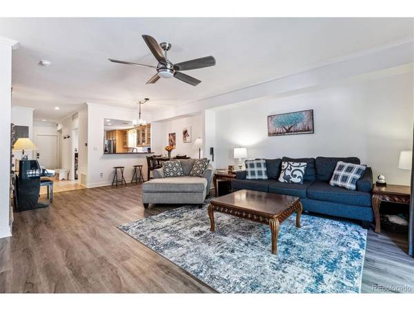 7250 Eastmoor #122, Denver, CO 80237