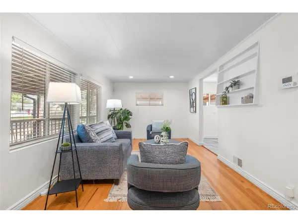 945 Paris, Aurora, CO 80010