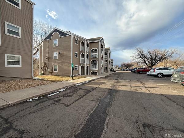 1211 S Gilbert, Castle Rock, CO 80104