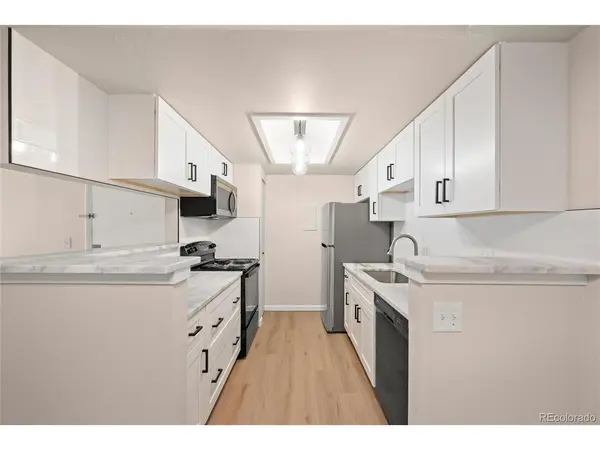 1792 S Pitkin #A, Aurora, CO 80017