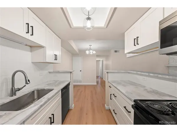 1792 S Pitkin #A, Aurora, CO 80017