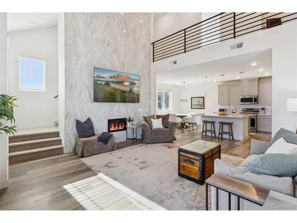 8848 S Kipling #205, Littleton, CO 80127