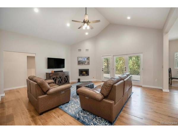 32 Oak, Evergreen, CO 80439