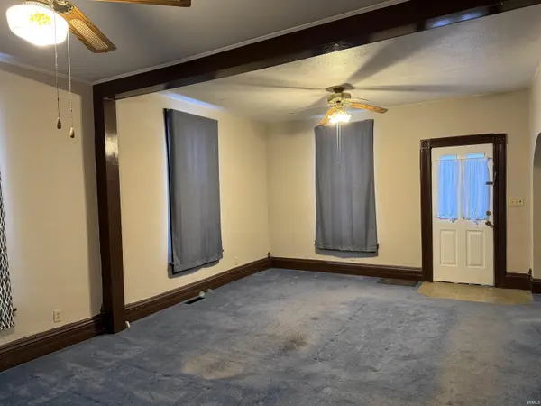 612 Mclean ST, Ligonier, IN 46767