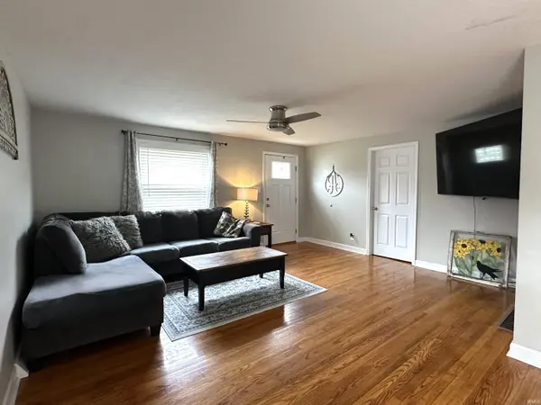 8357 St. Rd. 54 W. ***, Avoca, IN 47420