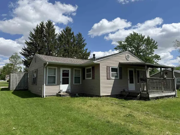 335 N Parker AVE, Albany, IN 47320-1341