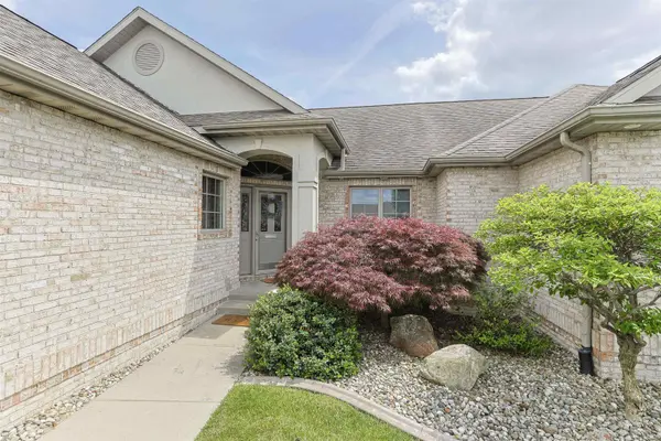 1031 Blackstone BLVD, Nappanee, IN 46550