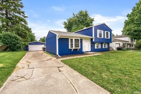 1456 Oakdale DR, South Bend, IN 46614