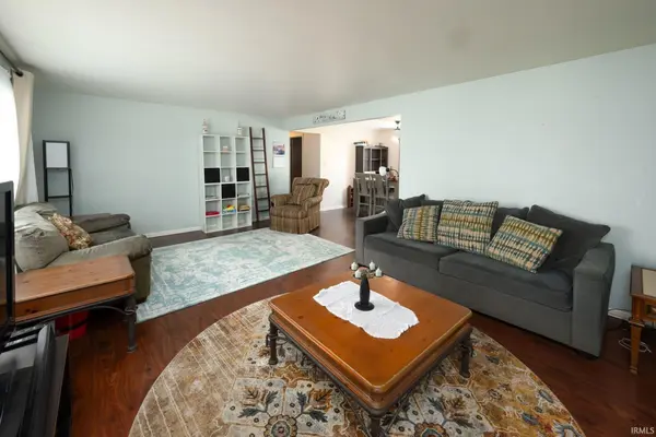 2423 Otsego DR, Fort Wayne, IN 46825-3852