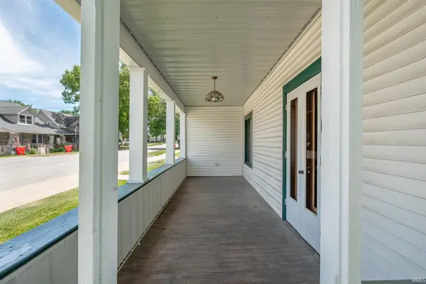 116 S Walnut ST, Etna Green, IN 46524-9419