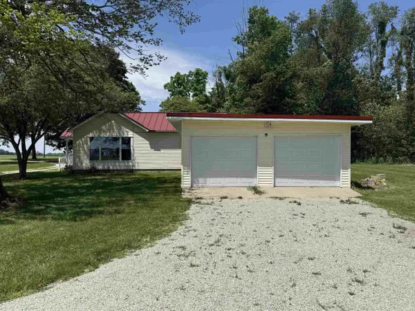 2972 N County Road 450 W ***, Connersville, IN 47331