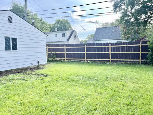 4506 S Colonial AVE, Fort Wayne, IN 46806-4924