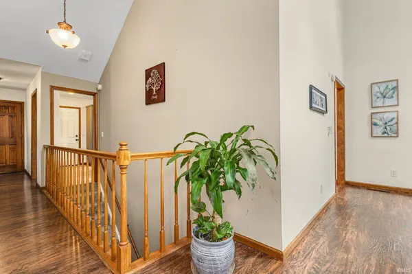 15550 Windfield LN, Granger, IN 46530