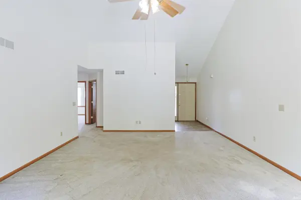 10205 Rosewood CT, Osceola, IN 46561
