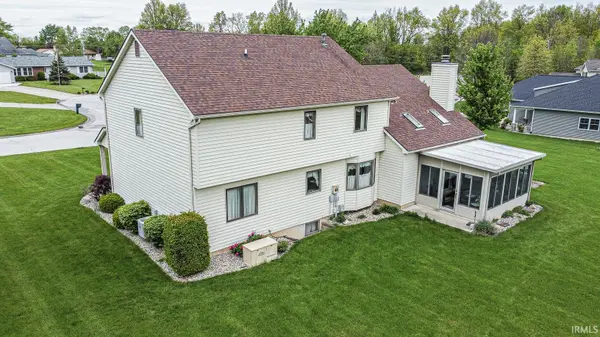 120 Lindenwood DR, Bluffton, IN 46714-1049