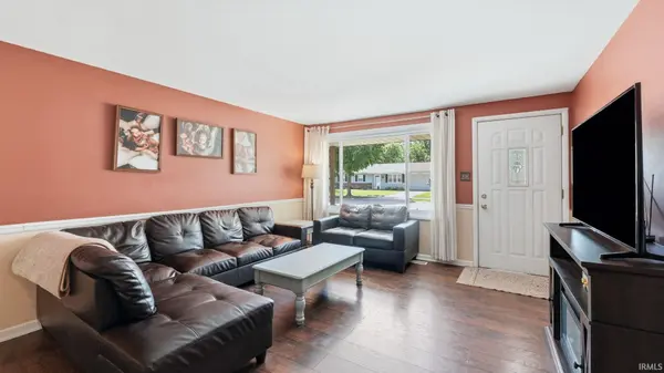 8231 Wyoming PASS, Fort Wayne, IN 46815-6670
