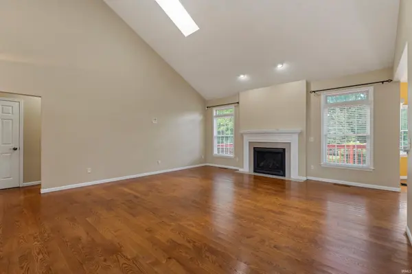 50910 Stonebridge DR, Granger, IN 46530-6839