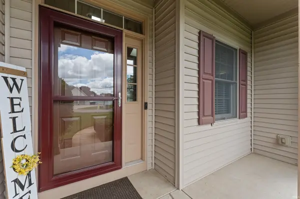 50910 Stonebridge DR, Granger, IN 46530-6839