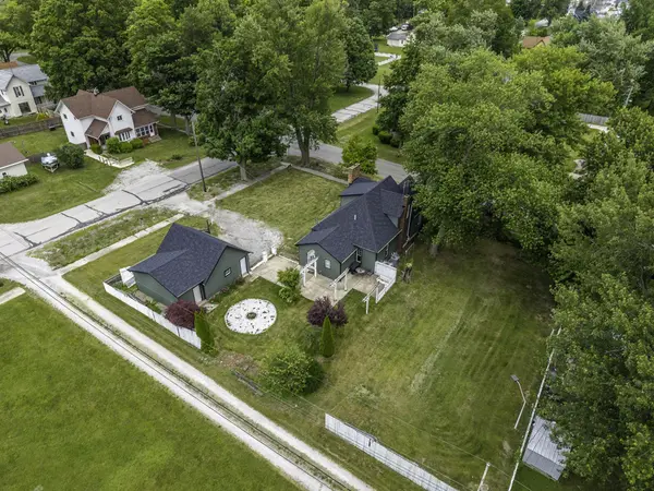 302 S Gonser AVE, Ashley, IN 46705-5206