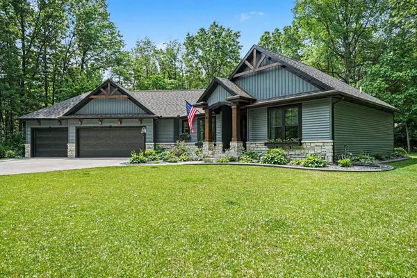 13912 Shavano Peak DR, Middlebury, IN 46540-9126