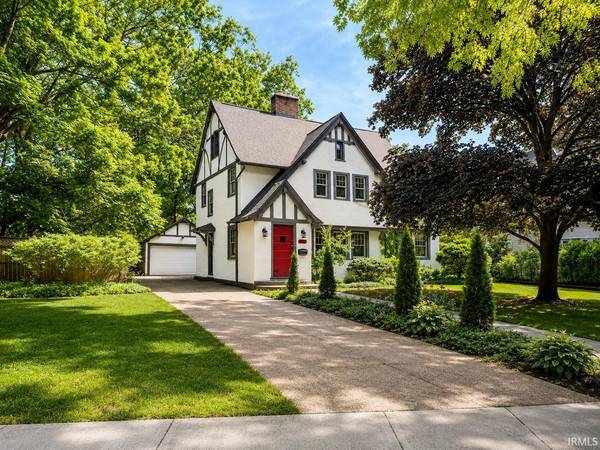 1842 Wilber ST, South Bend, IN 46628-3258