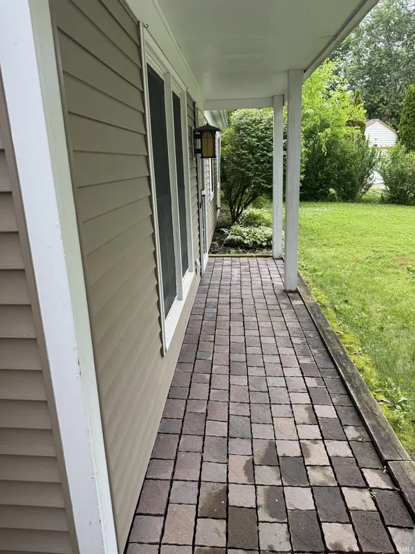 7824 Greenbank CT, Fort Wayne, IN 46815