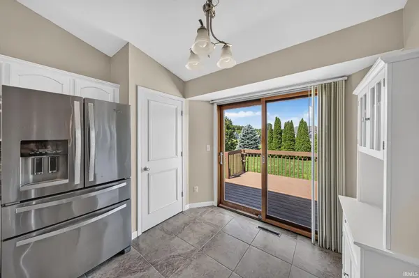 58565 Heather Pointe DR, Osceola, IN 46561-7811