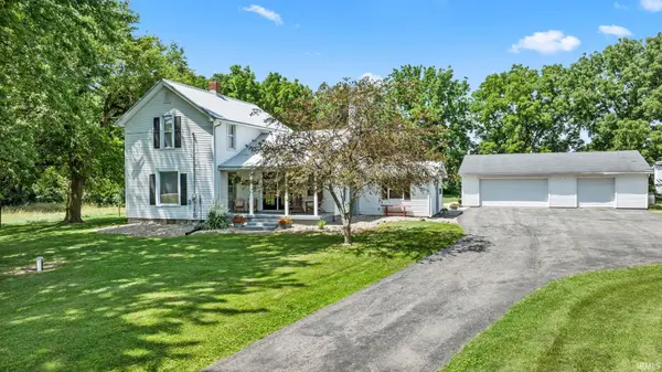 8256 N Angling RD, Kendallville, IN 46755