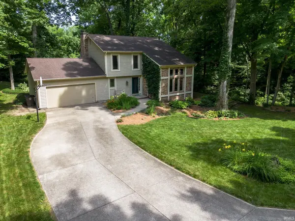 5629 Burnham Woods LN, Fort Wayne, IN 46804