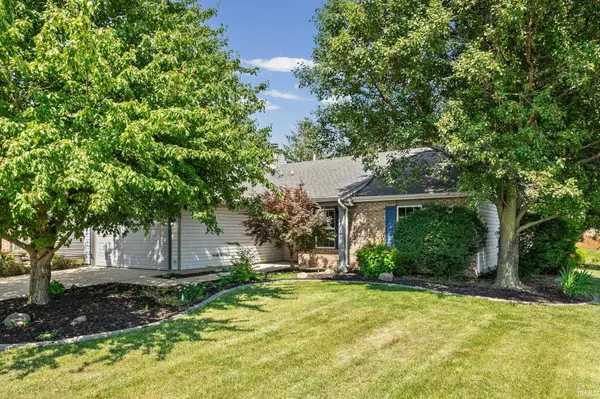1 Goldersgreen DR, Lafayette, IN 47905