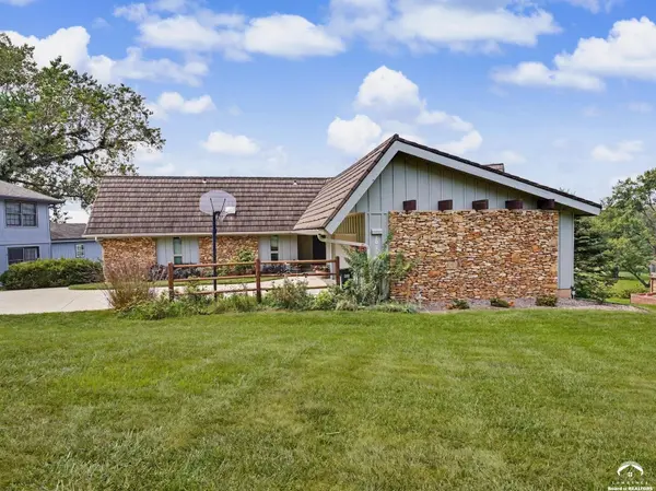 2025 Quail Creek DR, Lawrence, KS 66047