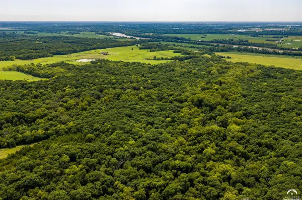 18020 Golden RD, Linwood, KS 66052