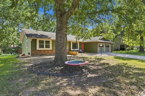3112 Ranger DR, Lawrence, KS 66049