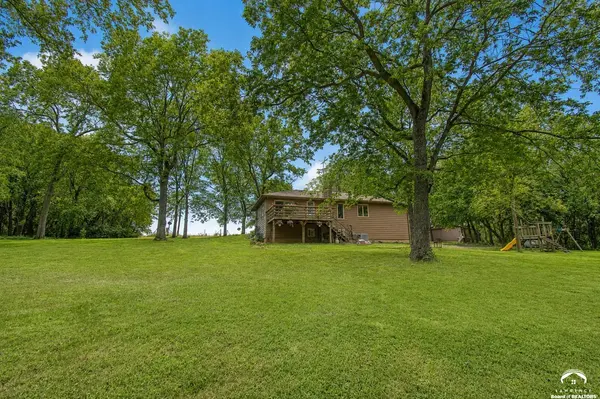 566 E 1000 RD, Baldwin City, KS 66006