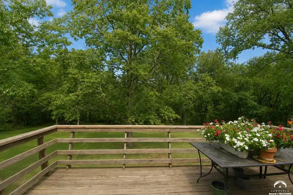 566 E 1000 RD, Baldwin City, KS 66006