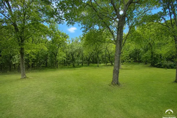 566 E 1000 RD, Baldwin City, KS 66006