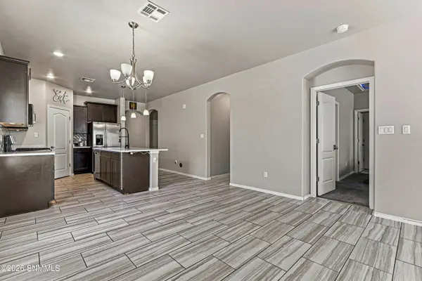4242 Desert Lily DR, Las Cruces, NM 88007