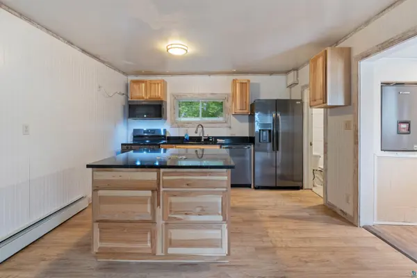 411 21st St, Cloquet, MN 55720-2218