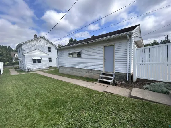 140 2nd St N, Eveleth, MN 55734