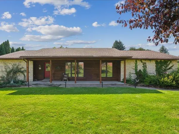607 West View Drive, Guttenberg, IA 52052