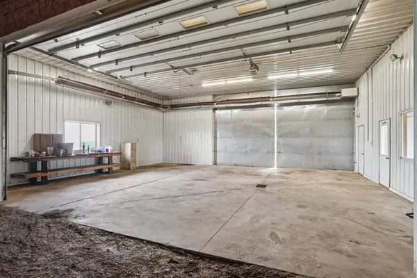 3257 132nd ST, Sumner, IA 50674