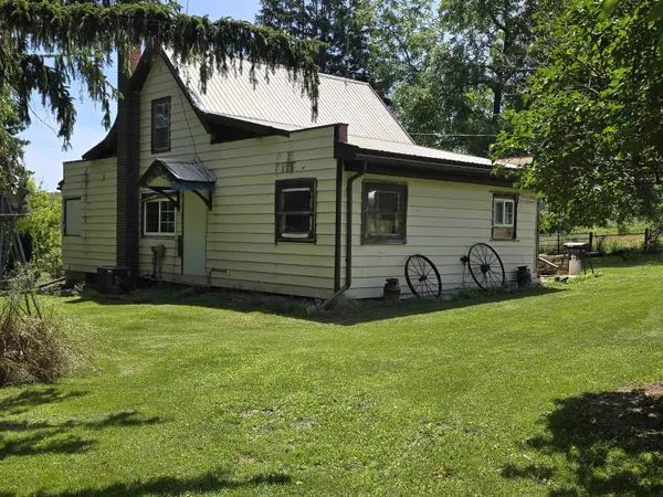 40680 State Hwy 44, Mabel, MN 55954