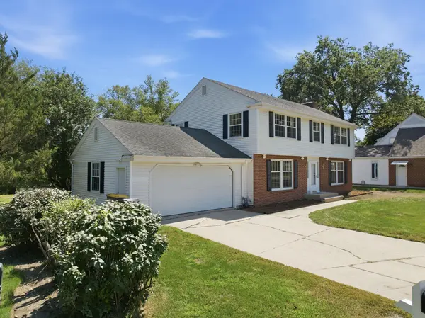 173 Parkridge DR, Mason City, IA 50401