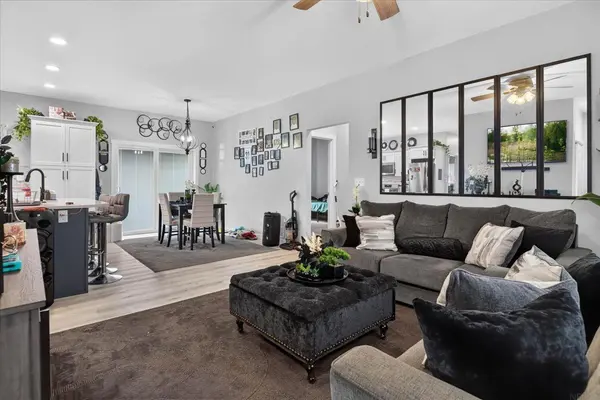 2324 Maynard AVE, Waterloo, IA 50701