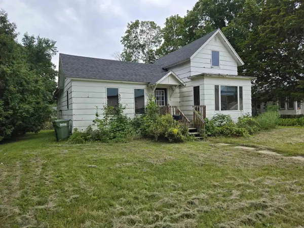 223 3rd Ave SE, Cresco, IA 52136