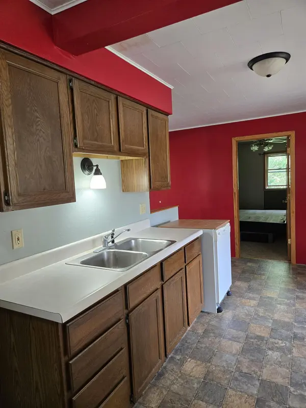 223 3rd Ave SE, Cresco, IA 52136