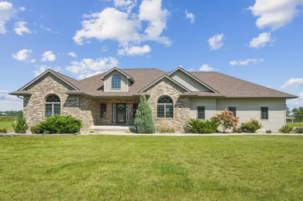 1513 220Th ST, Independence, IA 50644