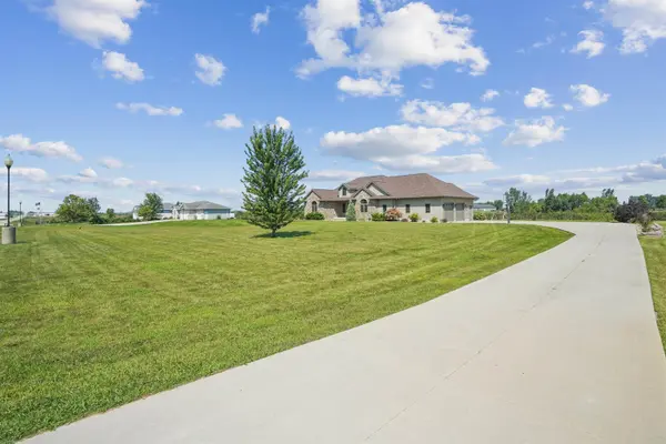 1513 220Th ST, Independence, IA 50644